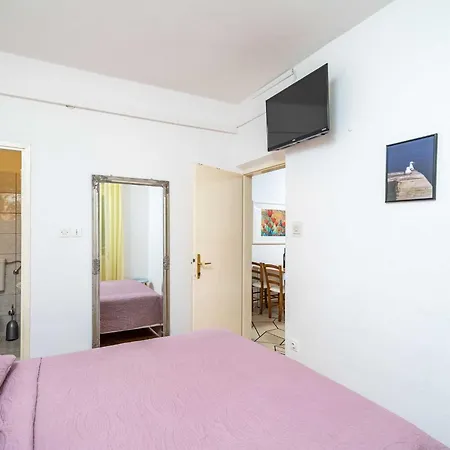 Apartment Nikolina Lu - Two-bedroom With Terrace *