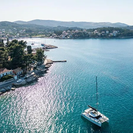 דירה Nikolina Lu - Two-bedroom With Terrace