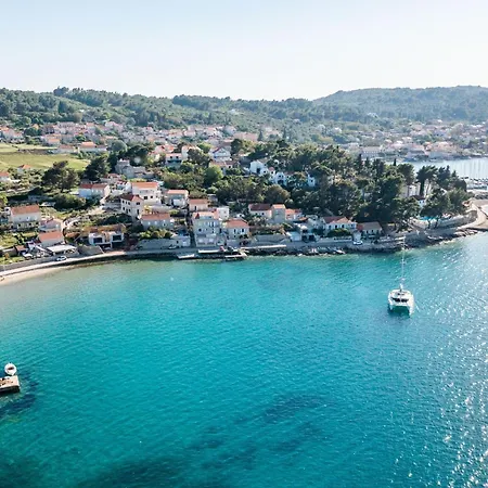 Nikolina Lu - Two-bedroom With Terrace Apartamento Lumbarda